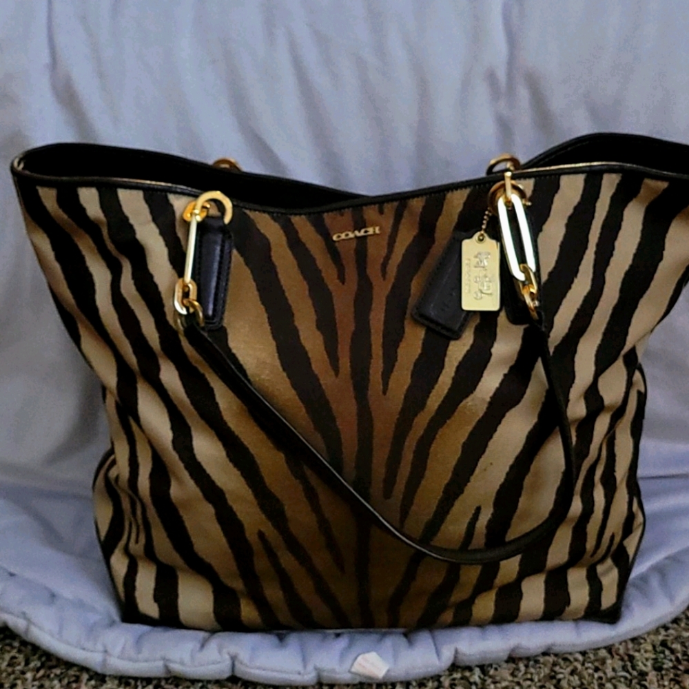 Handbag